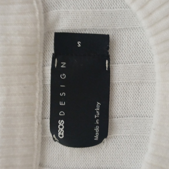 3/$30 ASOS Design T Shirt - Picture 2 of 2